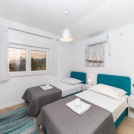 Villa Intimate Secluded Luxury Cambello, Gorgeous Sea View In Croatia Kaštel Kambelovac
