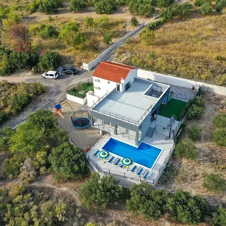 Villa Intimate Secluded Luxury Cambello, Gorgeous Sea View In Croatia Kaštel Kambelovac